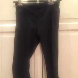 Under armor workout Capri pants